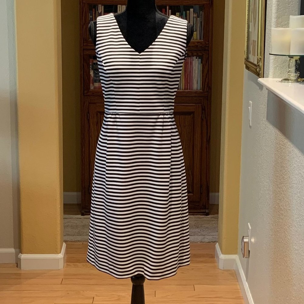 Jones New York Dress black/white stripe, size 8